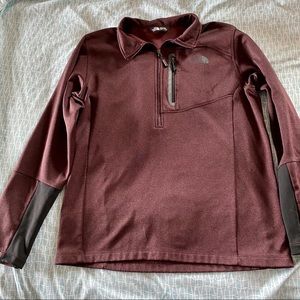 The North Face Men’s Pull Over Size Large